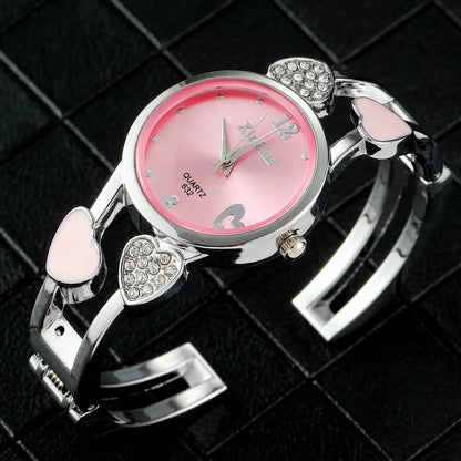 Vintage Silver Stainless Steel Women’s Heart Quartz Watch