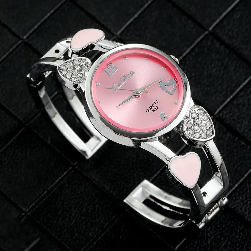 Vintage Silver Stainless Steel Women’s Heart Quartz Watch