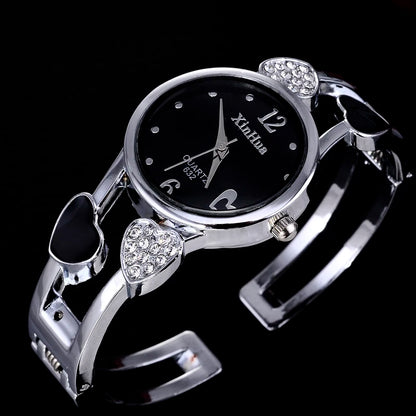 Vintage Silver Stainless Steel Women’s Heart Quartz Watch
